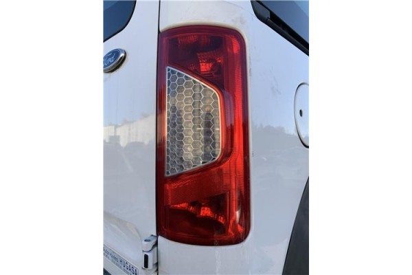 Recambio de piloto trasero derecho para ford tourneo connect (tc7) 1.8 kombi trend corta (2009) referencia OEM IAM 1369221  