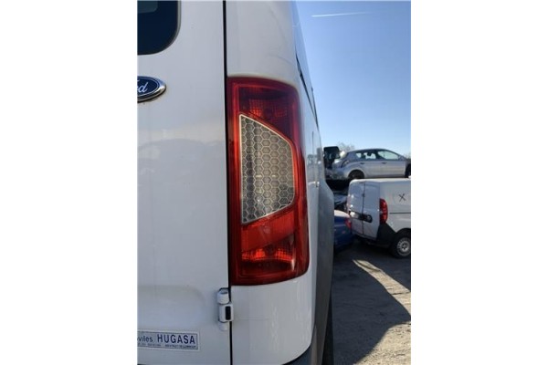 Recambio de piloto trasero derecho para ford tourneo connect (tc7) 1.8 kombi trend corta (2009) referencia OEM IAM 1369221  