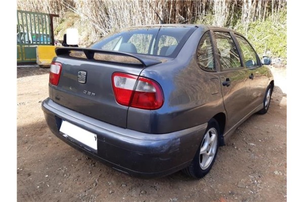 seat cordoba berlina (6k2) del año 2002