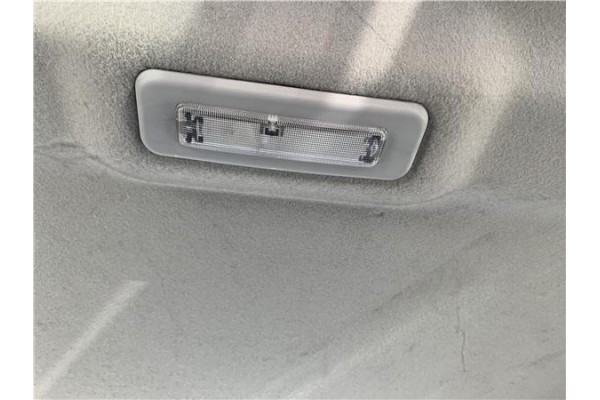 Recambio de luz trasero central techo para ford tourneo connect (tc7) 1.8 kombi trend corta (2009) referencia OEM IAM 5145259  