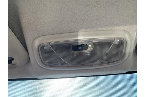 Recambio de luz delantero central techo para ford tourneo connect (tc7) 1.8 kombi trend corta (2009) referencia OEM IAM 4405352 