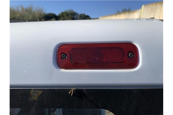 Recambio de luz central de freno para ford tourneo connect (tc7) 1.8 kombi trend corta (2009) referencia OEM IAM 5256143  