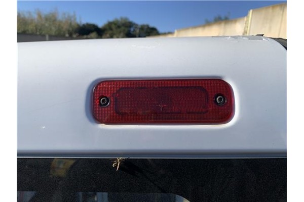 Recambio de luz central de freno para ford tourneo connect (tc7) 1.8 kombi trend corta (2009) referencia OEM IAM 5256143  