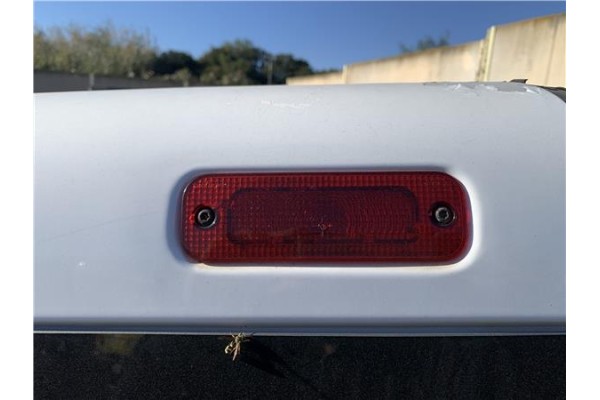 Recambio de luz central de freno para ford tourneo connect (tc7) 1.8 kombi trend corta (2009) referencia OEM IAM 5256143  