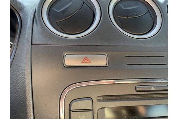 Recambio de interruptor luces emergencia para ford tourneo connect (tc7) 1.8 kombi trend corta (2009) referencia OEM IAM 1553762