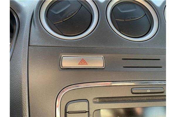 Recambio de interruptor luces emergencia para ford tourneo connect (tc7) 1.8 kombi trend corta (2009) referencia OEM IAM 1553762