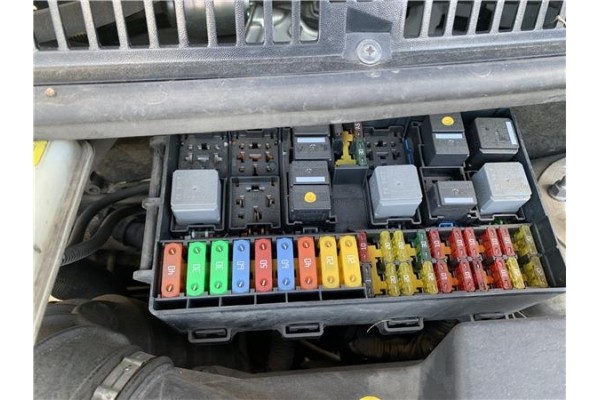 Recambio de caja fusibles/rele para ford tourneo connect (tc7) 1.8 kombi trend corta (2009) referencia OEM IAM 1141667  