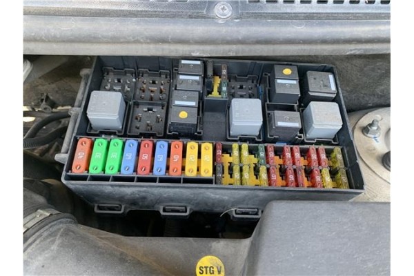 Recambio de caja fusibles/rele para ford tourneo connect (tc7) 1.8 kombi trend corta (2009) referencia OEM IAM 1141667  