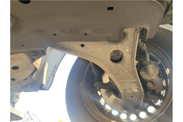 Recambio de brazo suspension delantero izquierdo para ford tourneo connect (tc7) 1.8 kombi trend corta (2009) referencia OEM IAM