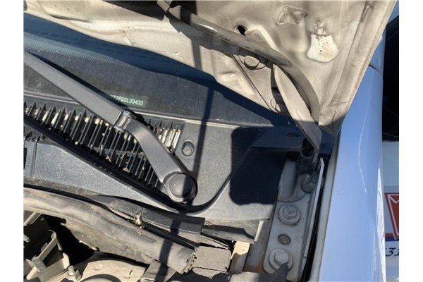 Recambio de bisagra capo izquierda para ford tourneo connect (tc7) 1.8 kombi trend corta (2009) referencia OEM IAM 1353598  