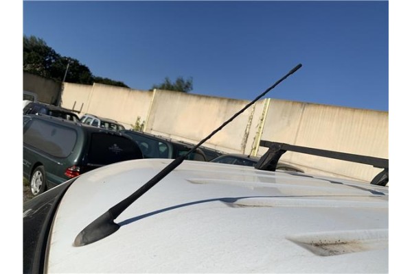 Recambio de antena electrica para ford tourneo connect (tc7) 1.8 kombi trend corta (2009) referencia OEM IAM 1948182  