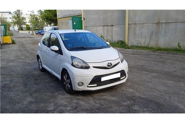 toyota aygo (kgb/wnb) del año 2013