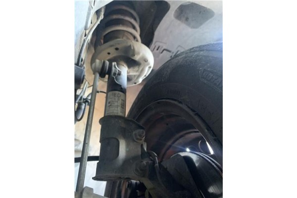Recambio de amortiguador delantero derecho para opel corsa d 1.2 referencia OEM IAM 13214354  