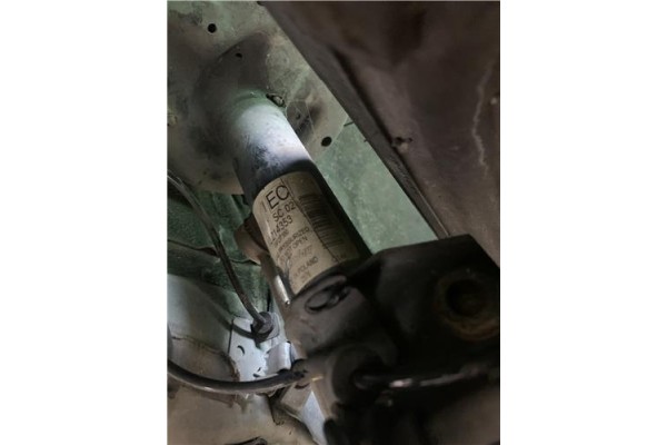 Recambio de amortiguador delantero izquierdo para opel corsa d 1.2 referencia OEM IAM 13214353  