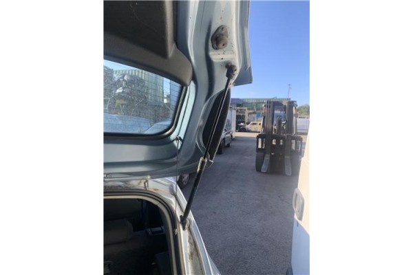 Recambio de amortiguador porton para opel corsa d 1.2 referencia OEM IAM 13182309  