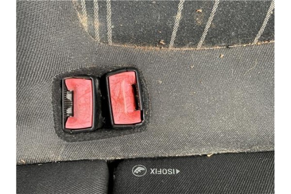 Recambio de anclaje cinturon trasero derecho para opel corsa d 1.2 referencia OEM IAM 13276908  