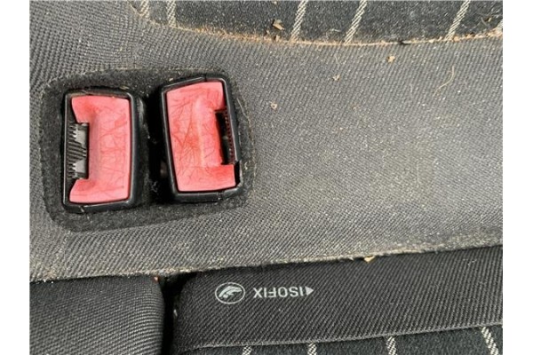 Recambio de anclaje cinturon trasero derecho para opel corsa d 1.2 referencia OEM IAM 13276908  