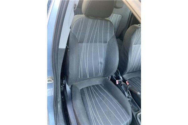 Recambio de asiento delantero derecho para opel corsa d 1.2 referencia OEM IAM 2250328  