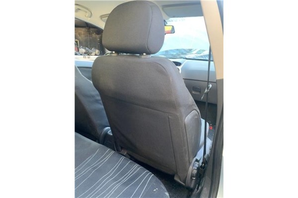 Recambio de asiento delantero derecho para opel corsa d 1.2 referencia OEM IAM 2250328  