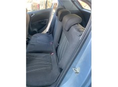Recambio de asientos traseros para opel corsa d 1.2 referencia OEM IAM 13210713  