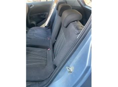 Recambio de asientos traseros para opel corsa d 1.2 referencia OEM IAM 13210713  