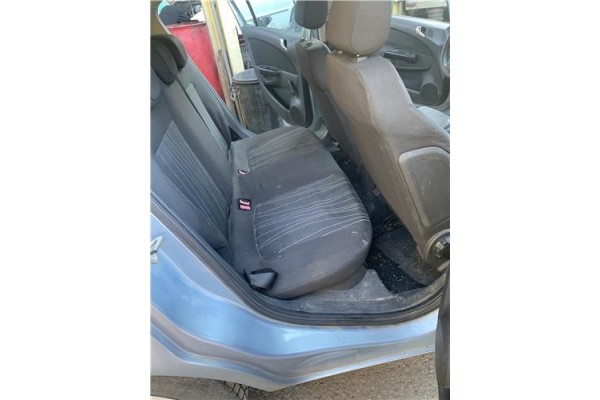 Recambio de asientos traseros para opel corsa d 1.2 referencia OEM IAM 13210713  