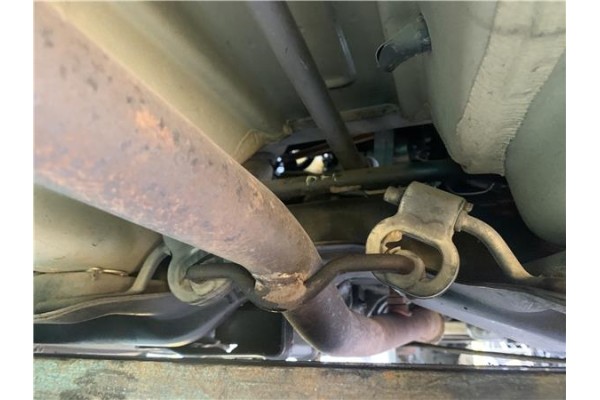 Recambio de barra estabilizadora delantero para opel corsa d 1.2 referencia OEM IAM 55700770  