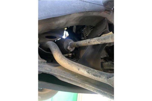 Recambio de barra estabilizadora delantero para opel corsa d 1.2 referencia OEM IAM 55700770  