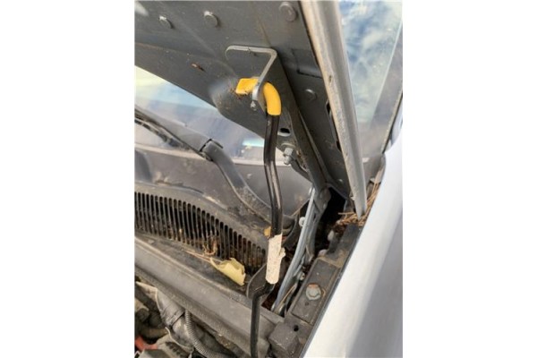 Recambio de bisagra capo izquierda para opel corsa d 1.2 referencia OEM IAM 13311902  