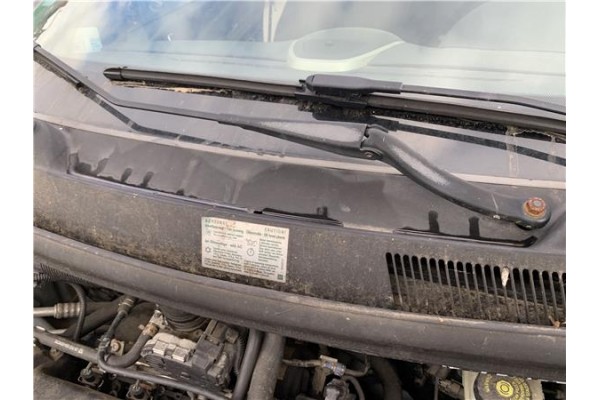 Recambio de brazo limpiaparabrisas delantero derecho para opel corsa d 1.2 referencia OEM IAM 13182326  