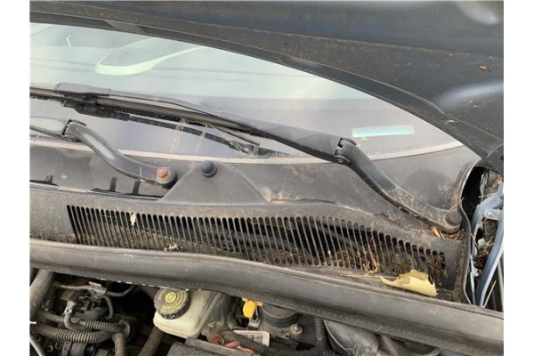 Recambio de brazo limpiaparabrisas delantero izquierdo para opel corsa d 1.2 referencia OEM IAM 13284136  