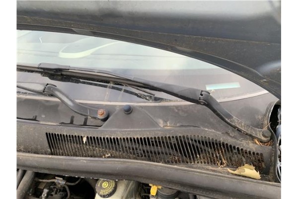 Recambio de brazo limpiaparabrisas delantero izquierdo para opel corsa d 1.2 referencia OEM IAM 13284136  