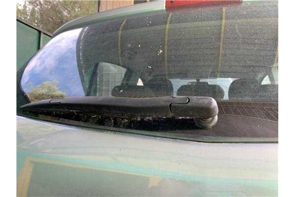 Recambio de brazo limpiaparabrisas trasero para opel corsa d 1.2 referencia OEM IAM 55703093  