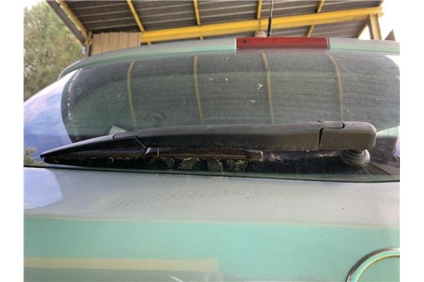 Recambio de brazo limpiaparabrisas trasero para opel corsa d 1.2 referencia OEM IAM 55703093  