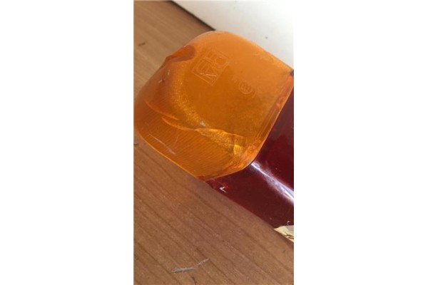 Recambio de piloto trasero derecho para seat 600 e 0.6 referencia OEM IAM 20370  