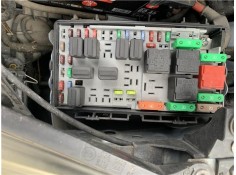 CAJA FUSIBLES/RELE 93189211 