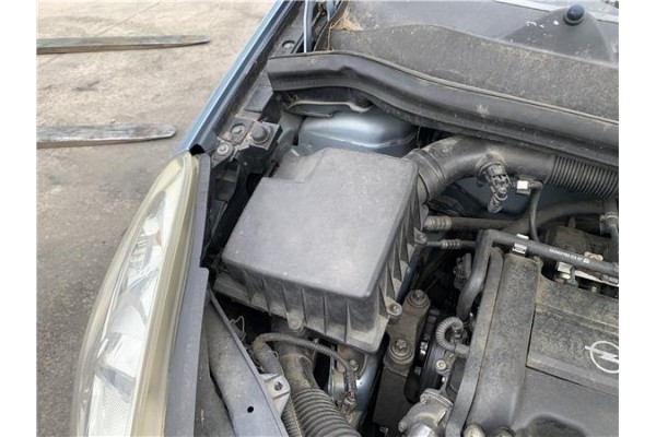 Recambio de carcasa filtro aire para opel corsa d 1.2 referencia OEM IAM 55557185  