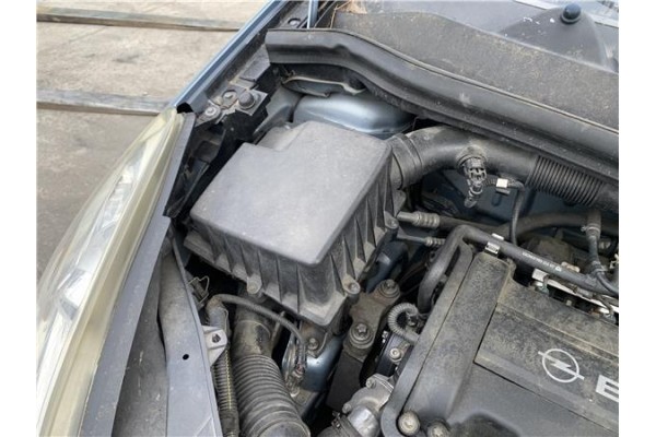 Recambio de carcasa filtro aire para opel corsa d 1.2 referencia OEM IAM 55557185  
