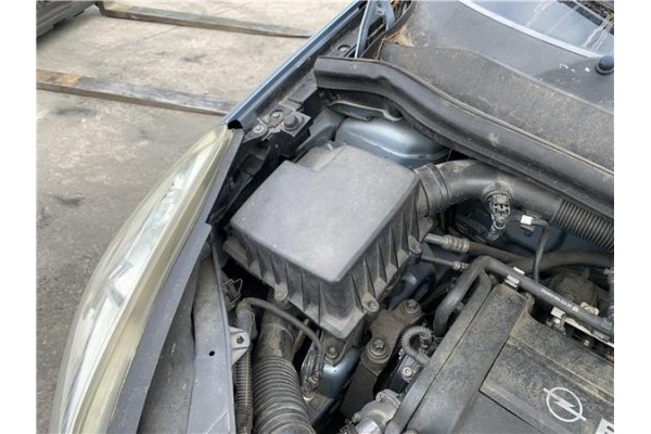 Recambio de carcasa filtro aire para opel corsa d 1.2 referencia OEM IAM 55557185  