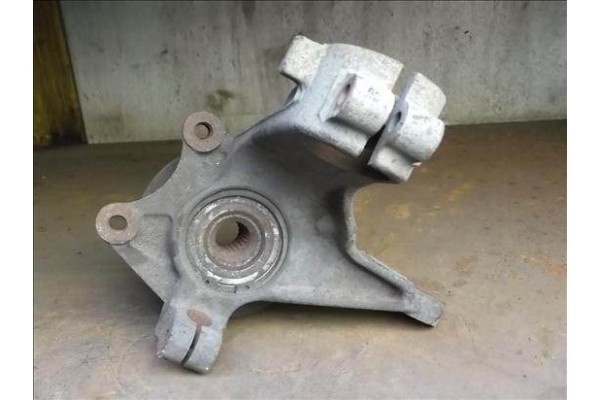 Recambio de mangueta delantero derecha para peugeot 206 1.9 d referencia OEM IAM   