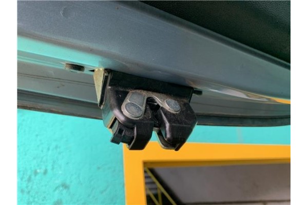 Recambio de cierre electromagnetico porton para opel corsa d 1.2 referencia OEM IAM 55701971  