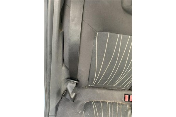 Recambio de cinturon seguridad trasero derecho para opel corsa d 1.2 referencia OEM IAM 1000067  