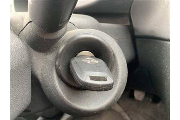 Recambio de clausor para opel corsa d 1.2 referencia OEM IAM 93181728  