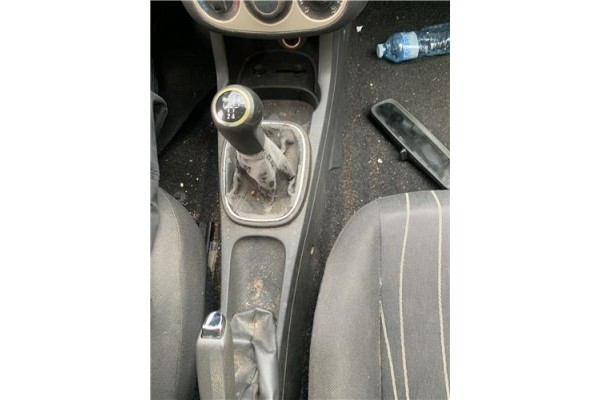 Recambio de consola para opel corsa d 1.2 referencia OEM IAM 13184076  