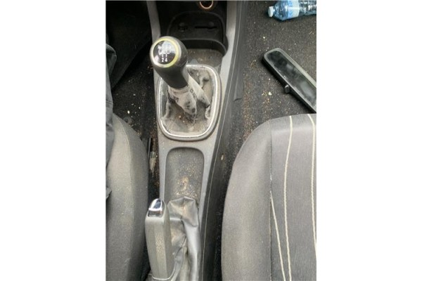 Recambio de consola para opel corsa d 1.2 referencia OEM IAM 13184076  