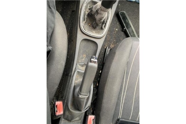 Recambio de consola para opel corsa d 1.2 referencia OEM IAM 13184076  