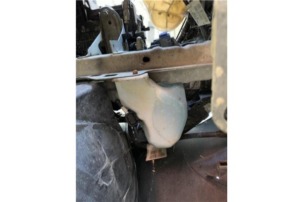 Recambio de deposito limpiaparabrisas para opel corsa d 1.2 referencia OEM IAM 55702892  