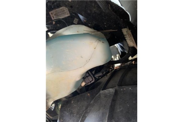 Recambio de deposito limpiaparabrisas para opel corsa d 1.2 referencia OEM IAM 55702892  
