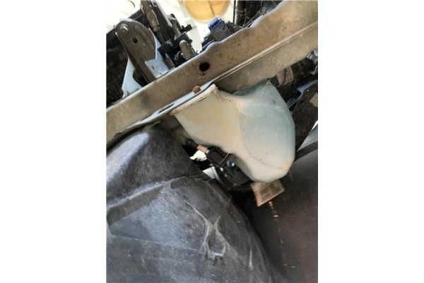 Recambio de deposito limpiaparabrisas para opel corsa d 1.2 referencia OEM IAM 55702892  