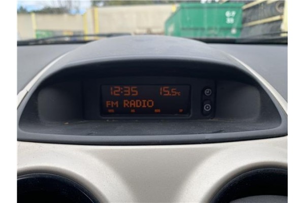 Recambio de display para opel corsa d 1.2 referencia OEM IAM 13209460  